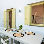 Arnadian Living Experience شقة Arnados